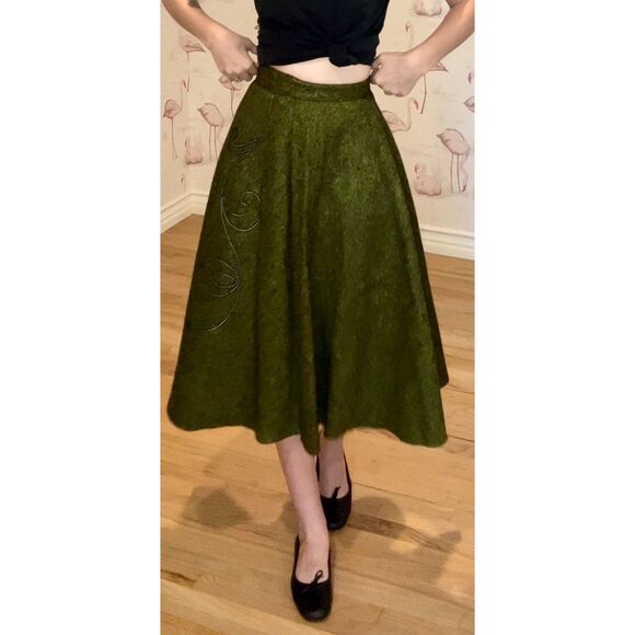 Vintage Handmade 1950s Style Forest Green Wool A-Line Skirt w/ Embroidery Detail - Picture 2 of 7